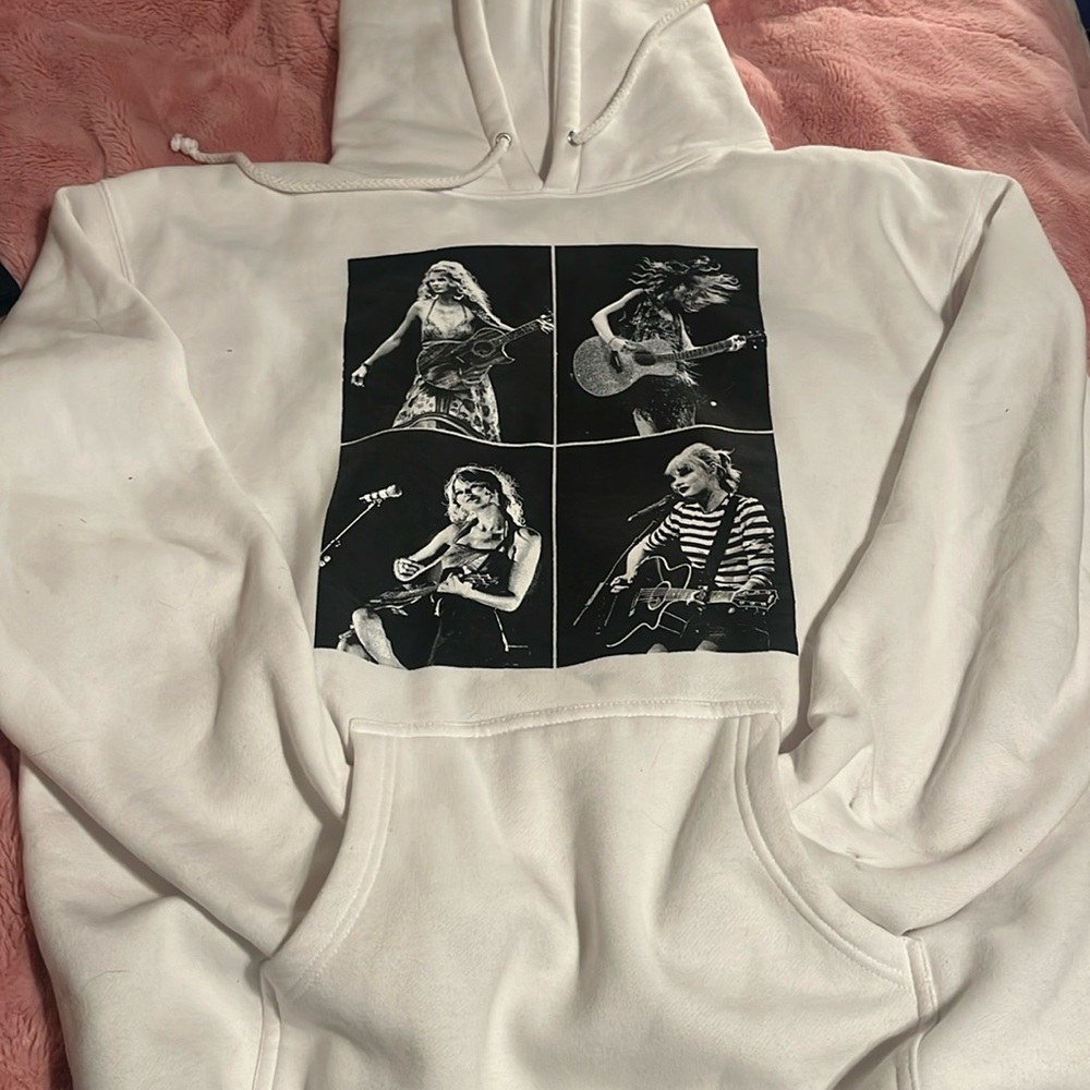 Taylor Swift Eras Tour Hoodie White Good Condition Size Large